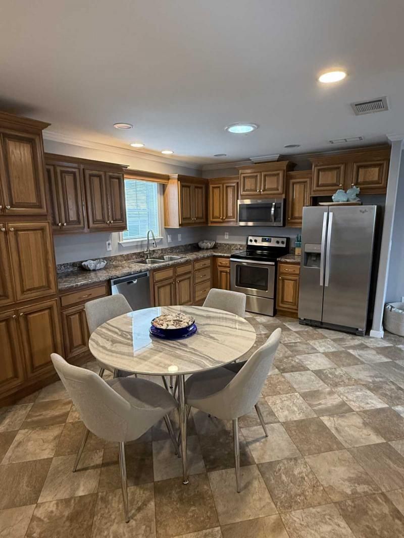 701 Aqui Esta Dr #246