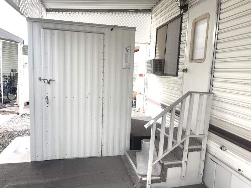 305 S. Val Vista Drive #324