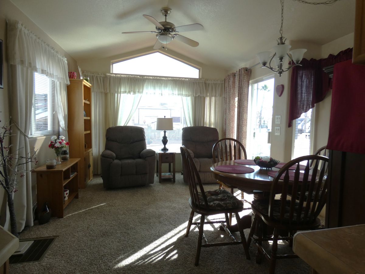 1110 North Henness Rd 1123