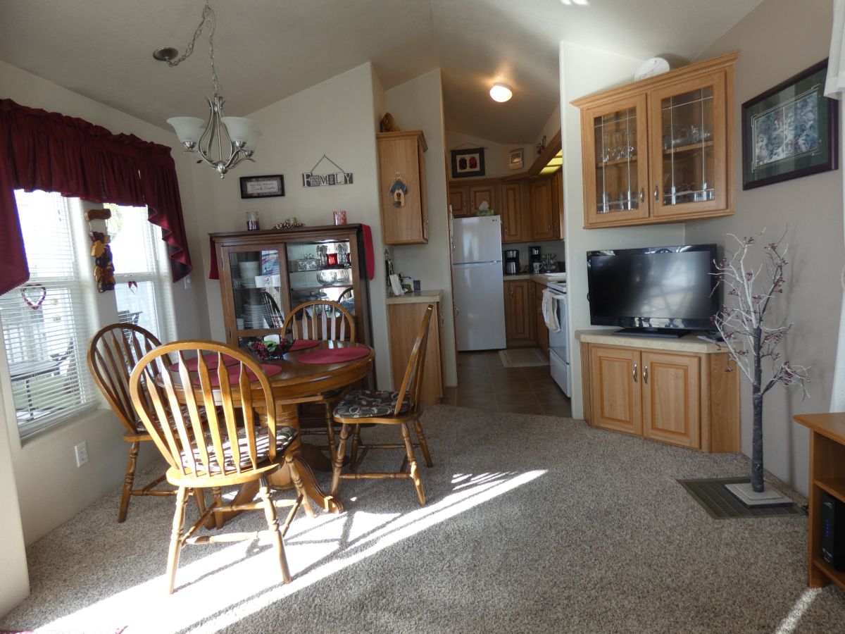 1110 North Henness Rd 1123