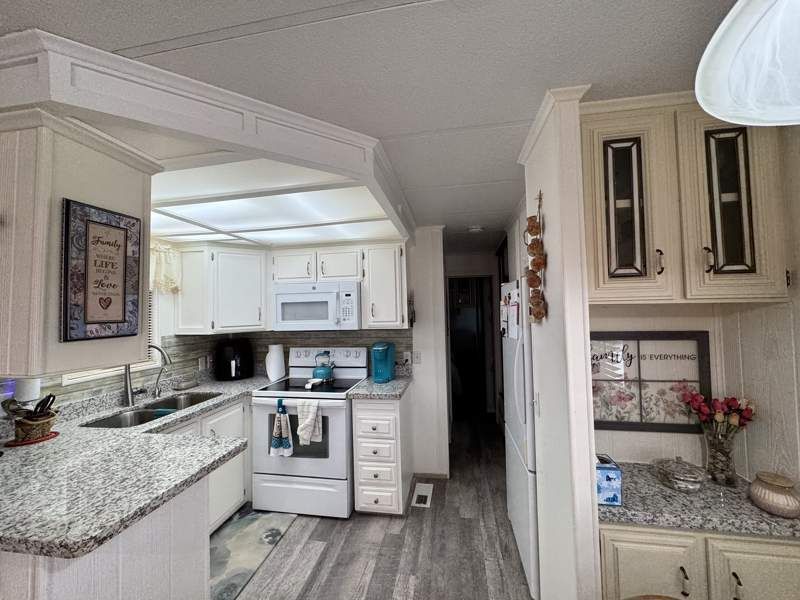 10442 N Frontage Rd #378