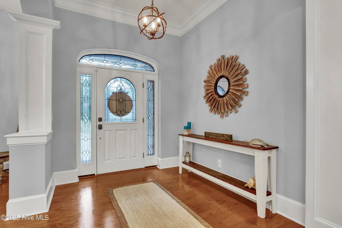 3807 Ridge Crest Drive