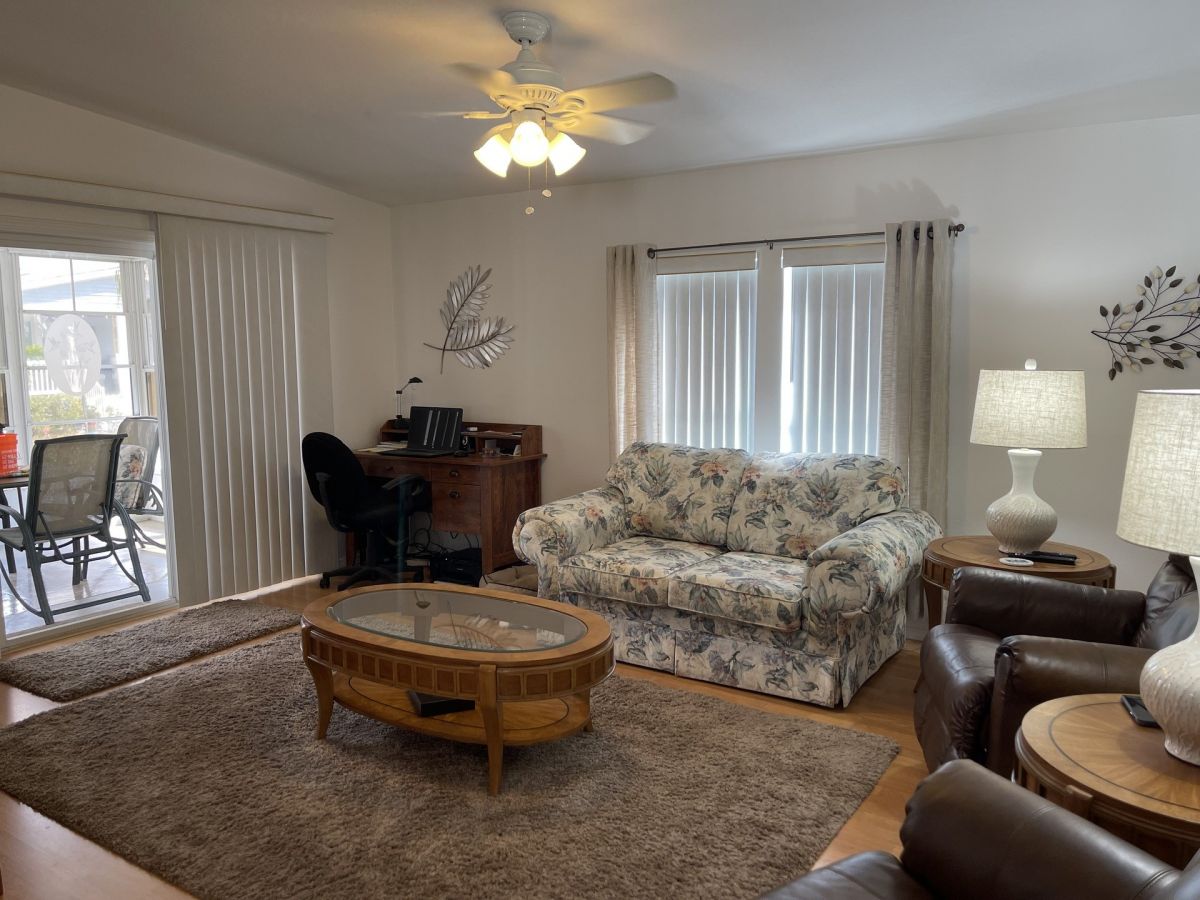 29200 S. Jones Loop Road #200