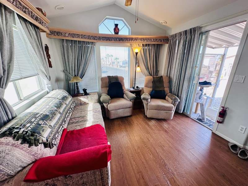 10442 N Frontage Rd #446