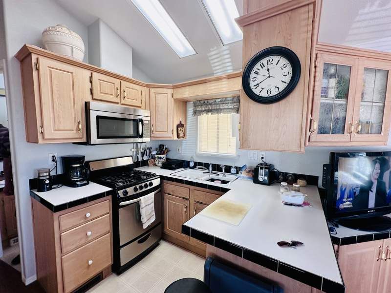 10442 N Frontage Rd #446