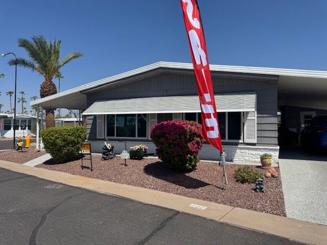 3104 E. BROADWAY, LOT #225