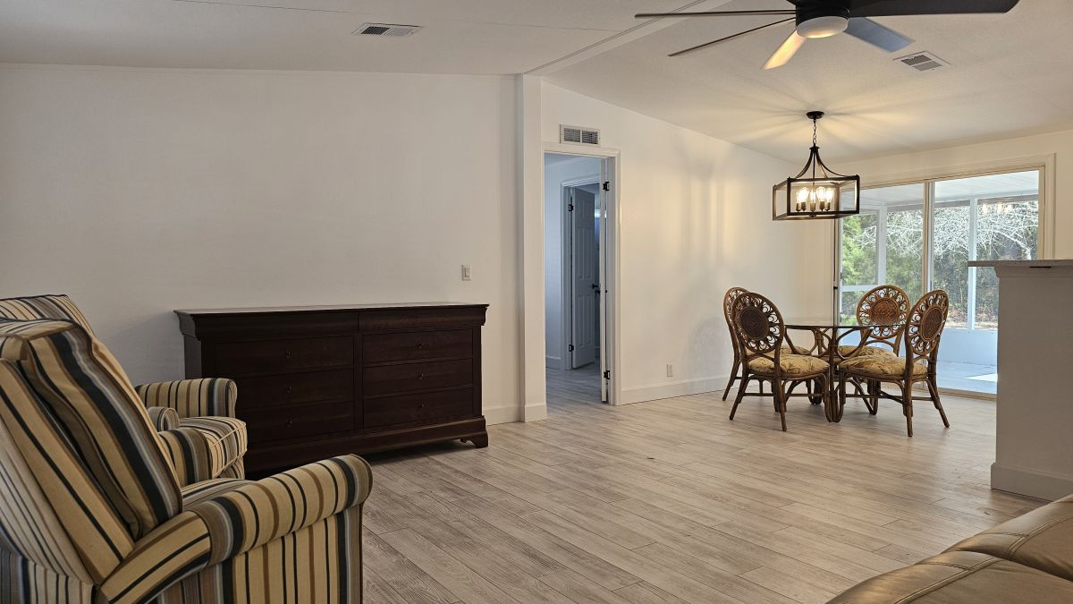 10307 S Hollington Terrace