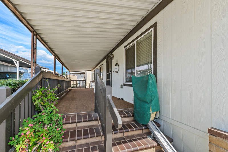 1456 E Philadelphia St #412