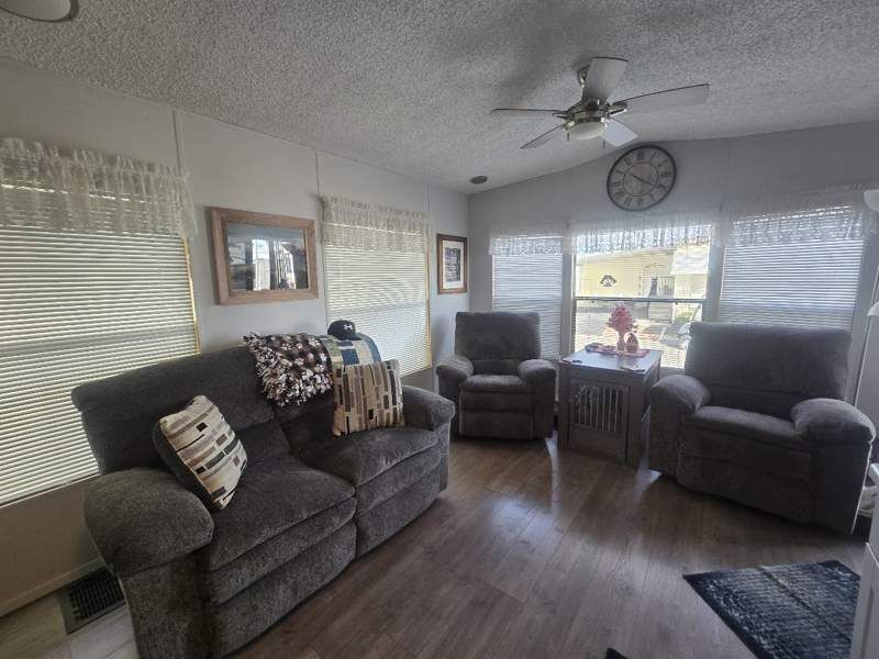 146 N. Merrill Rd. #064