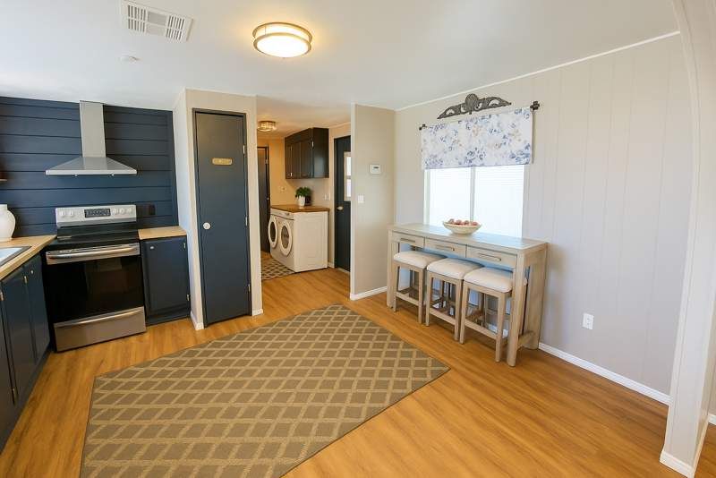 3300 E. Broadway Rd. #208