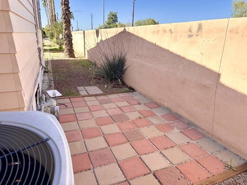 4065 E. University Drive #4