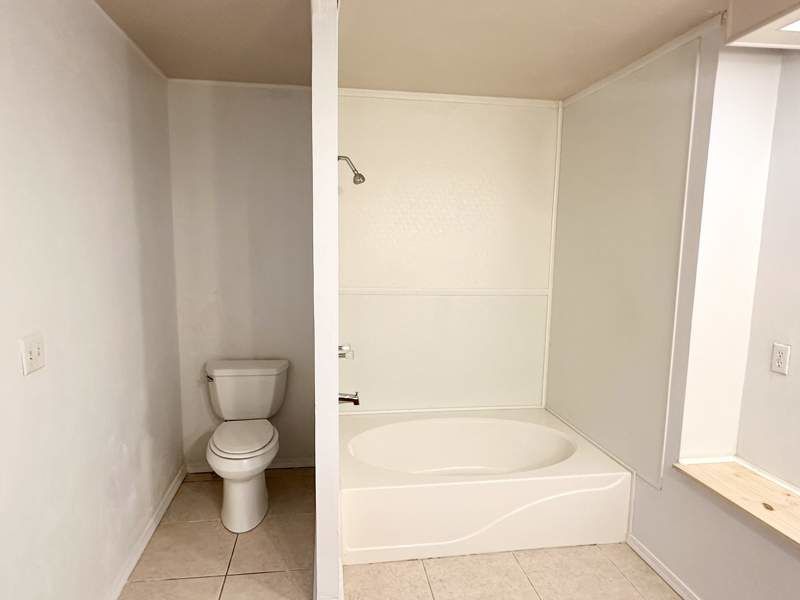 4065 E. University Drive #4