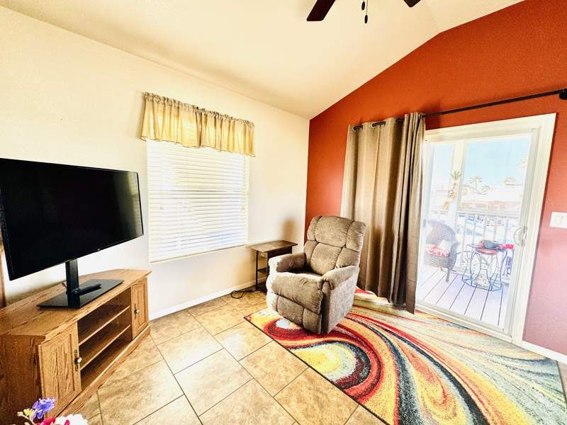 10442 N Frontage Rd #387