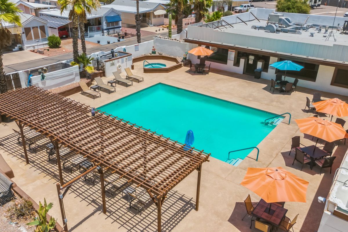 14010 S Amado Blvd #323