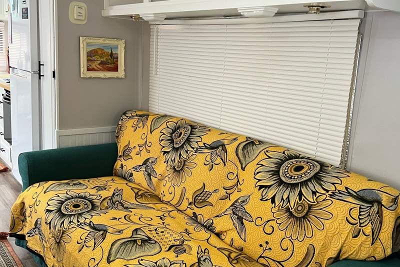 1050 S. Arizona Blvd. #181