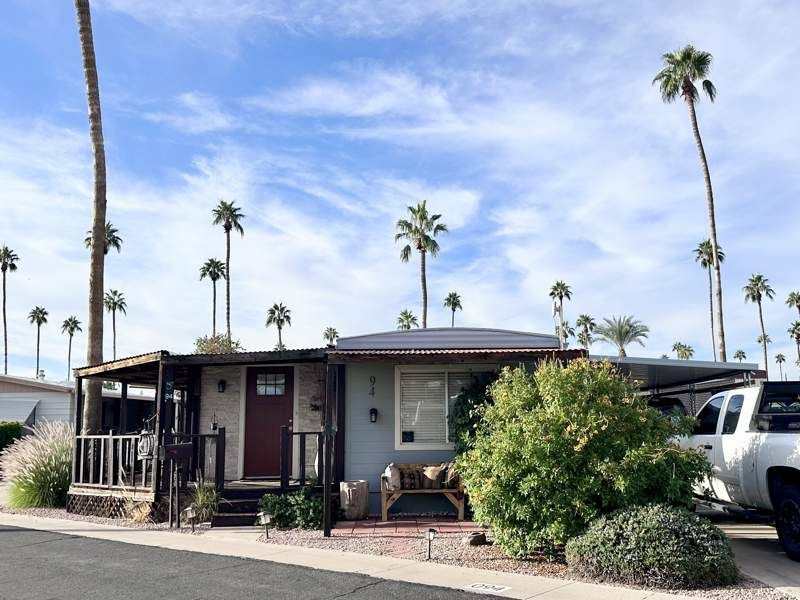 4065 E. University Drive #94