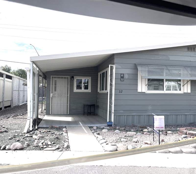 305 S. Val Vista Drive #32