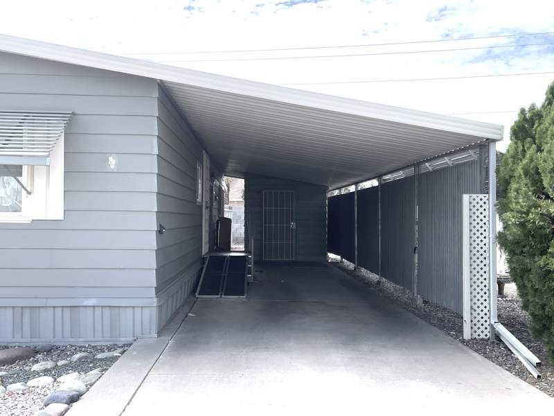 305 S. Val Vista Drive #32