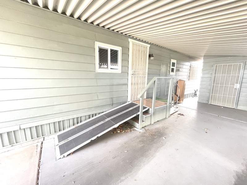 305 S. Val Vista Drive #32