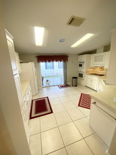 436 Tropical Isles Circle