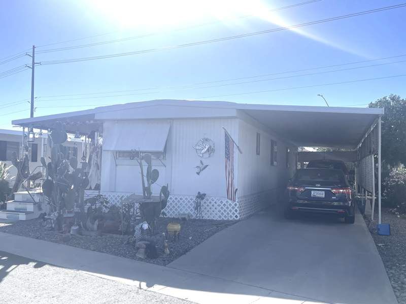 305 S. Val Vista Drive #21
