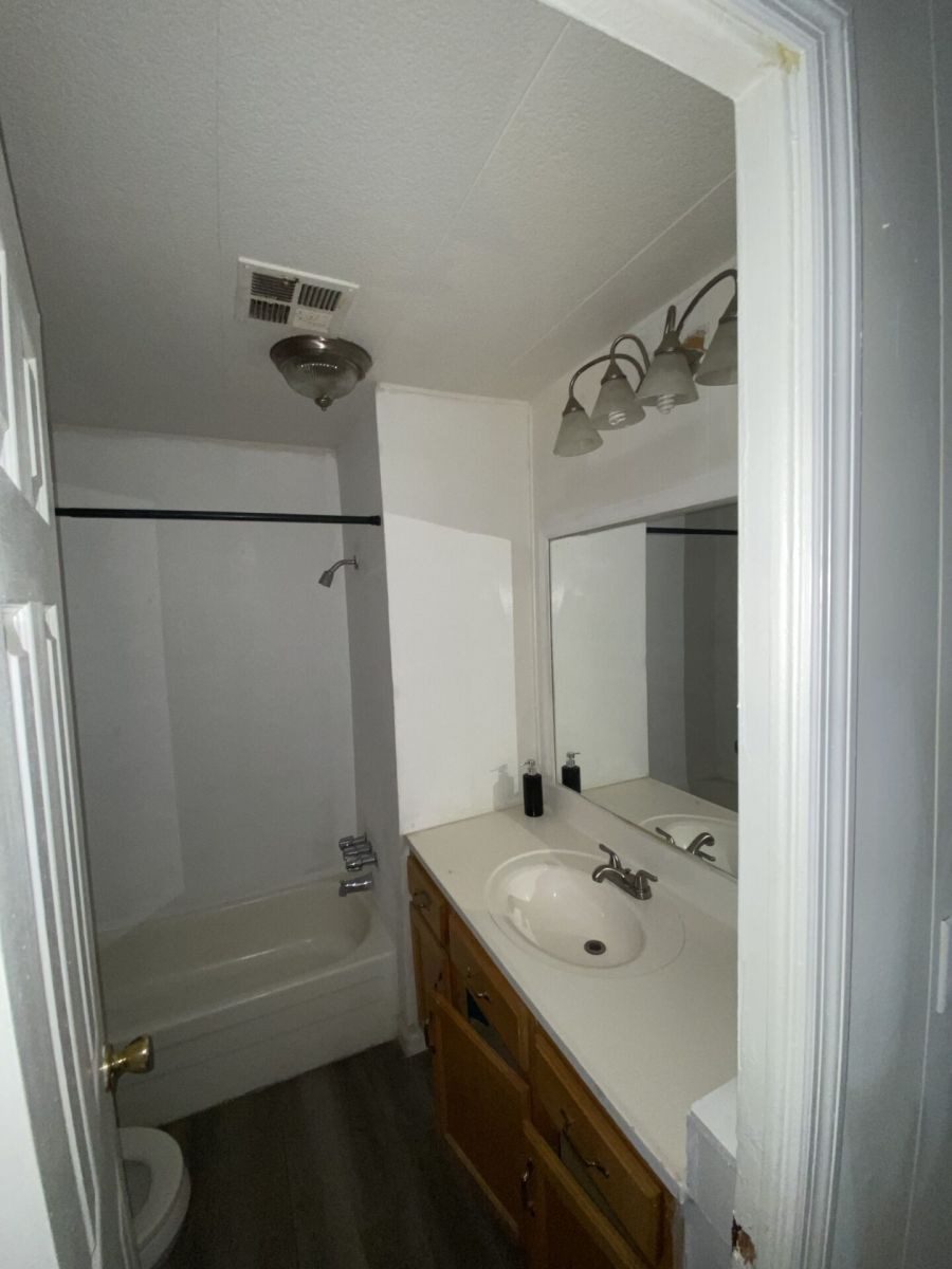 5201 W. Camelback Rd Lot H234