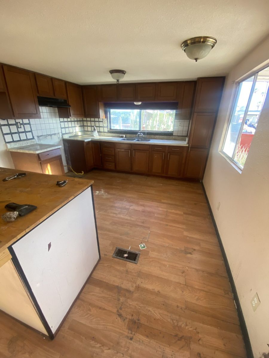 5201 W Camelback Rd site E088