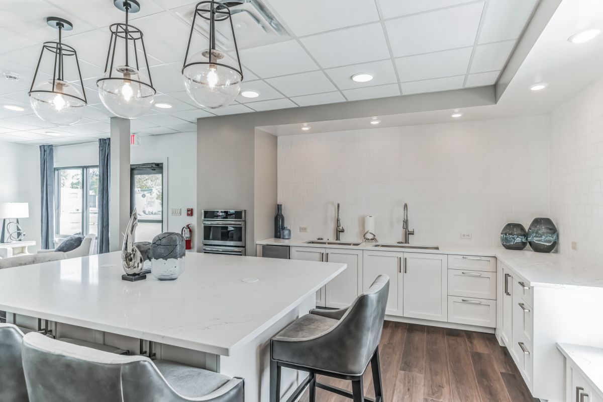 3223 N Lockwood Ridge Rd #128