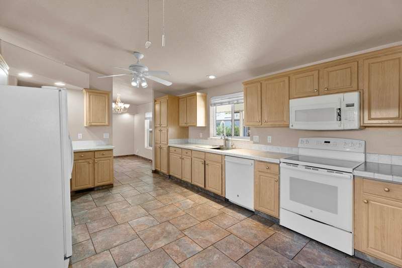 437 E. Germann Rd. #LT023