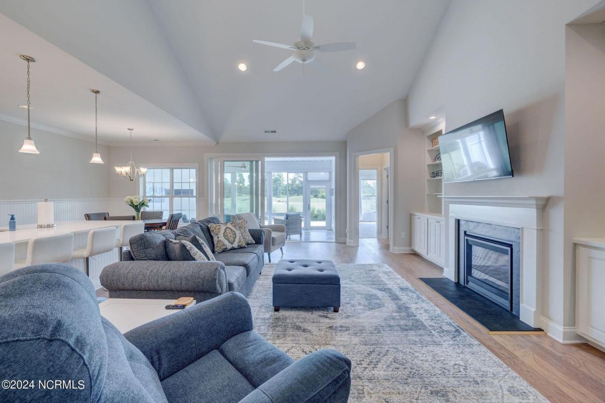 8700 Horse Nettle Drive