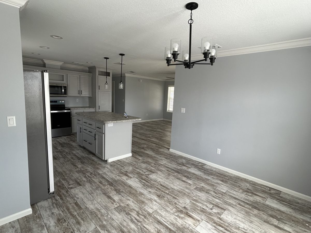 3000 US HWY 17/92 W LOT #623