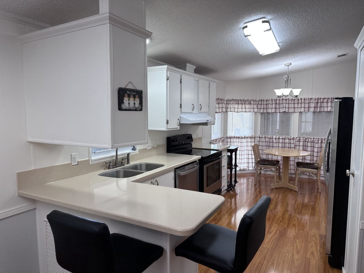 2056 EAST LAKEVIEW DRIVE