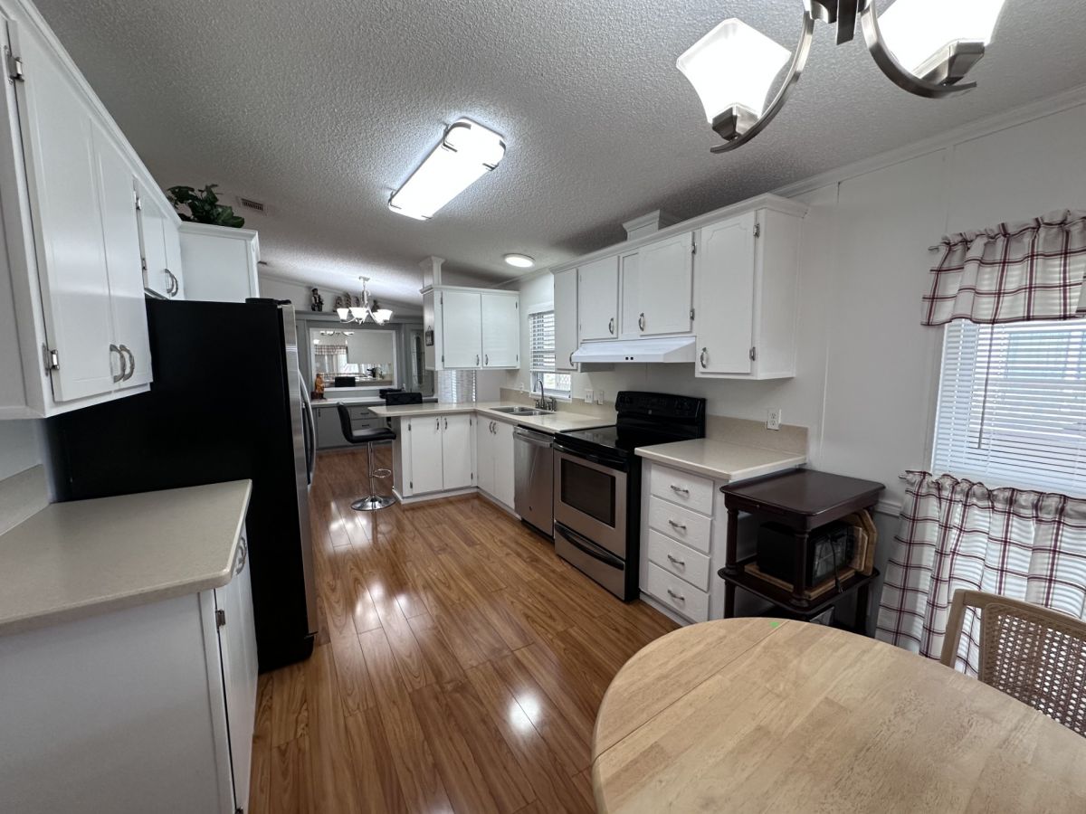 2056 EAST LAKEVIEW DRIVE