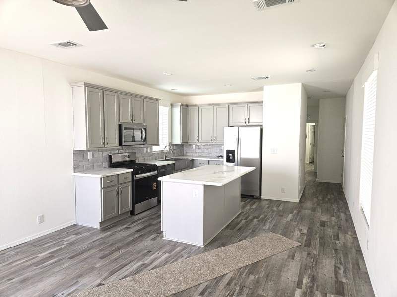 2305 W Ruthrauff Rd #F2