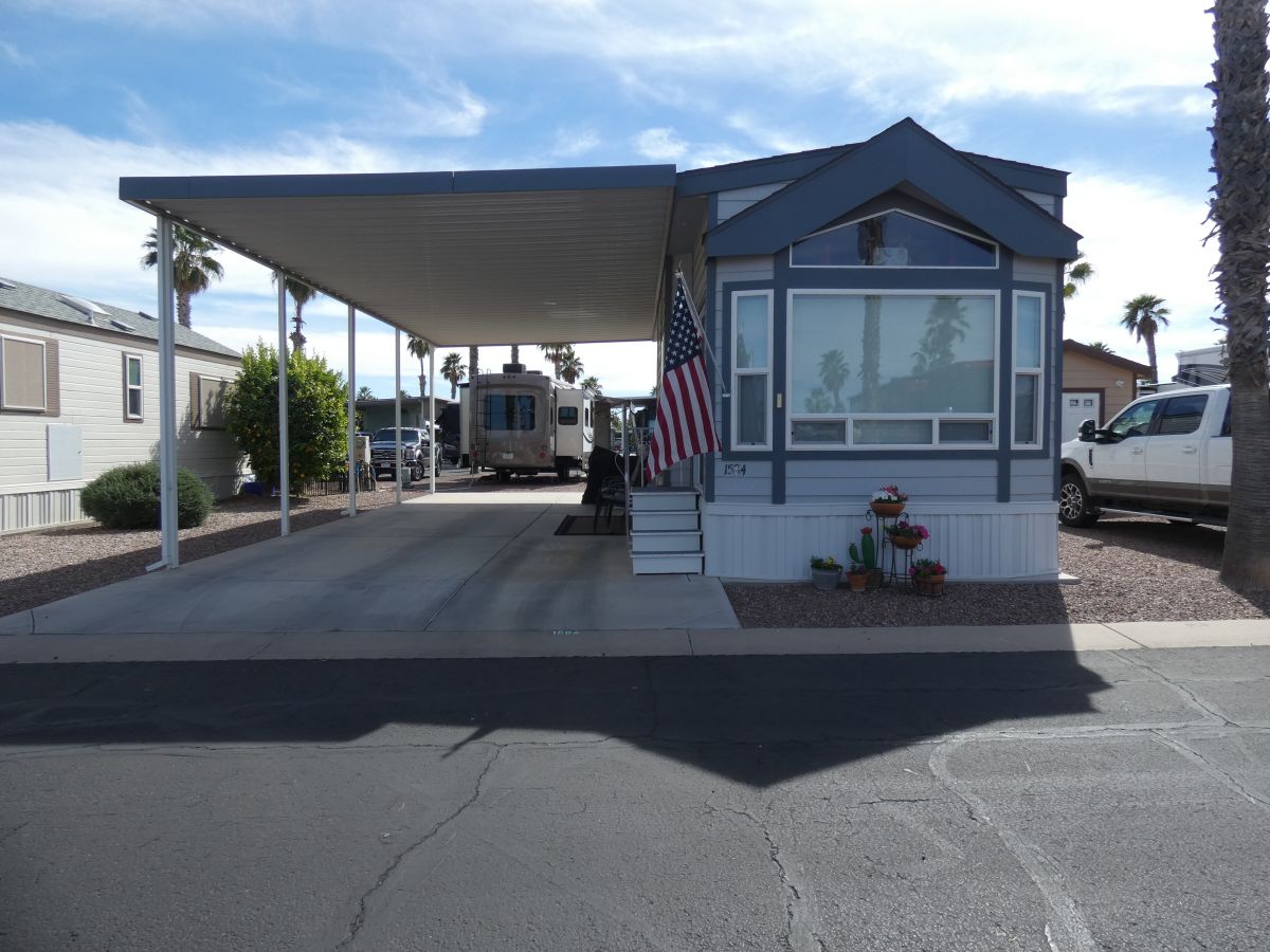 1110 North Henness Rd 1584