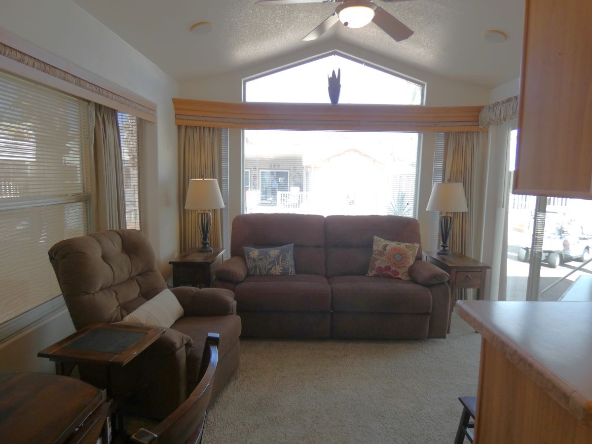 1110 North Henness Rd 255