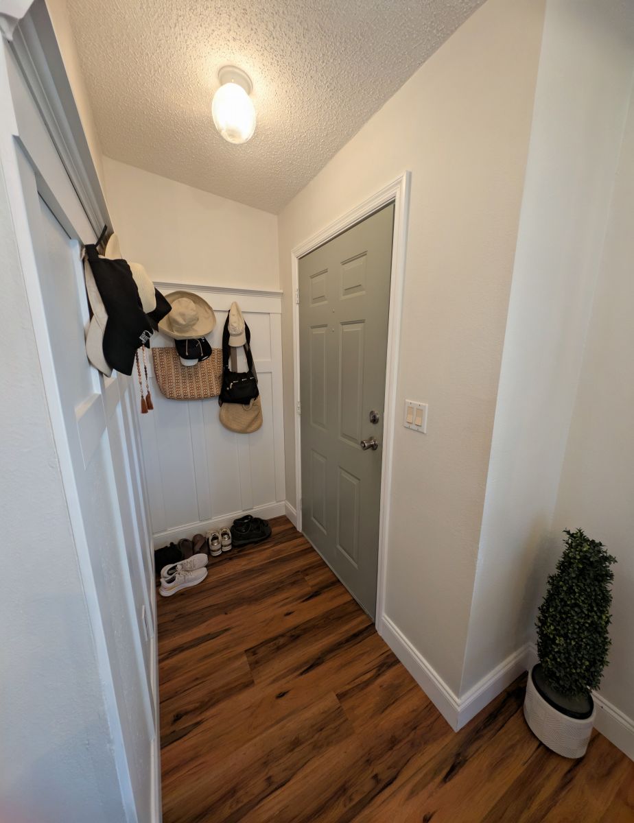 569 S Black Walnut Terrace