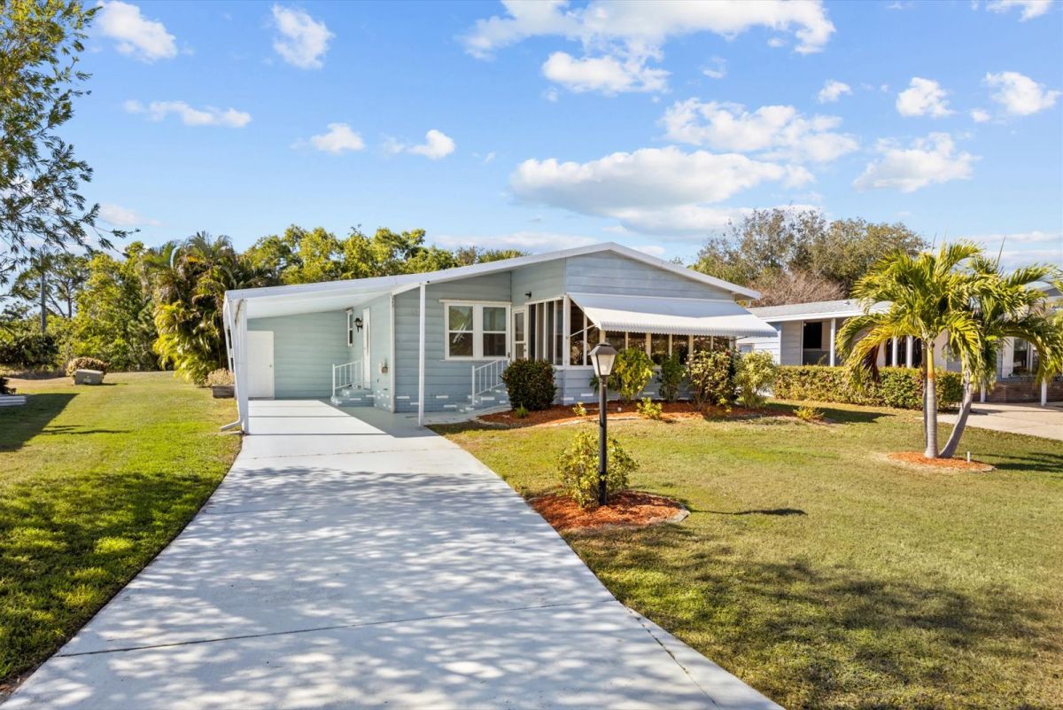 2969 Fiddlewood Circle