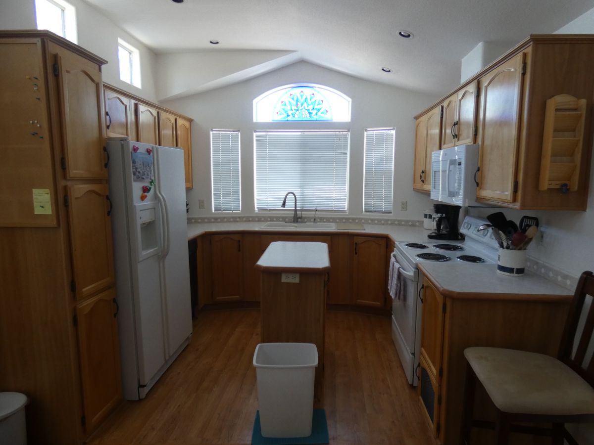 1110 North Henness Rd 960