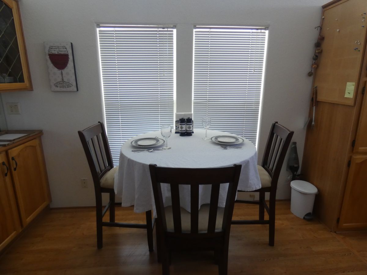 1110 North Henness Rd 960