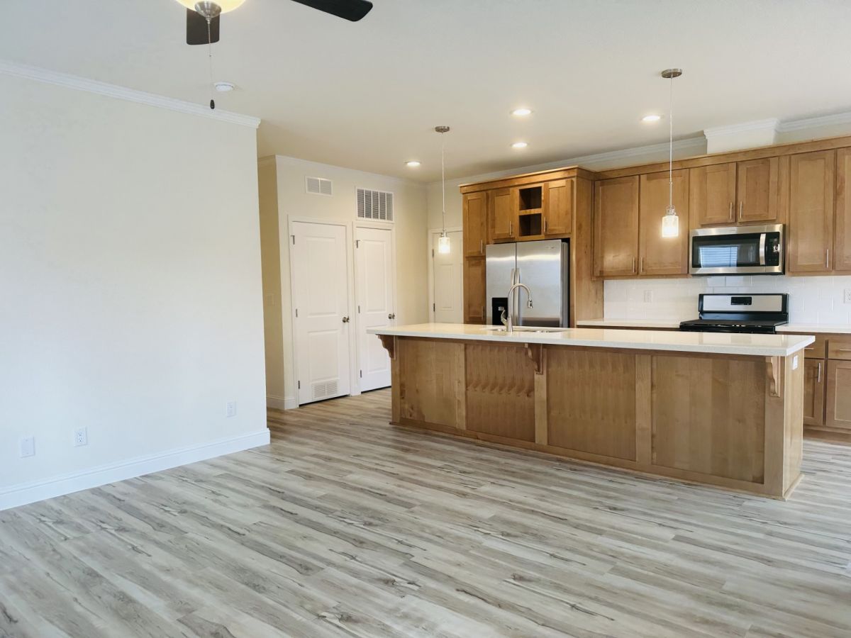 10058 Heritage Oak Drive