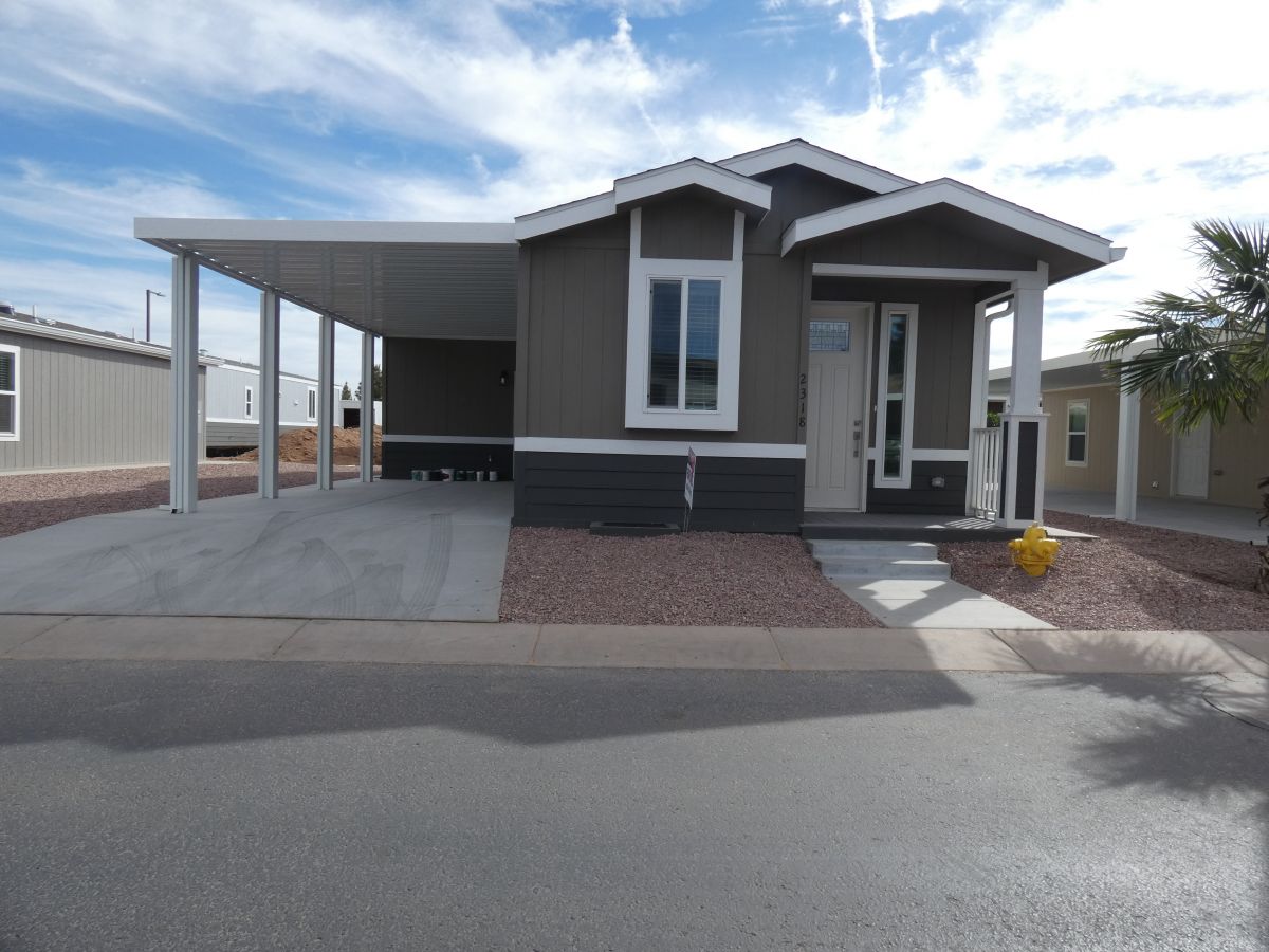 1110 North Henness Rd 2318