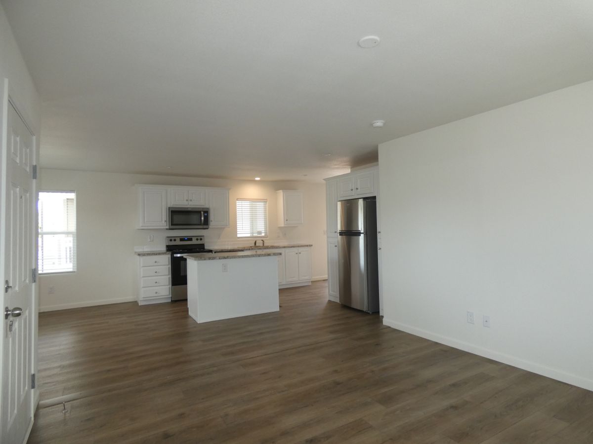 1110 North Henness Rd 2317