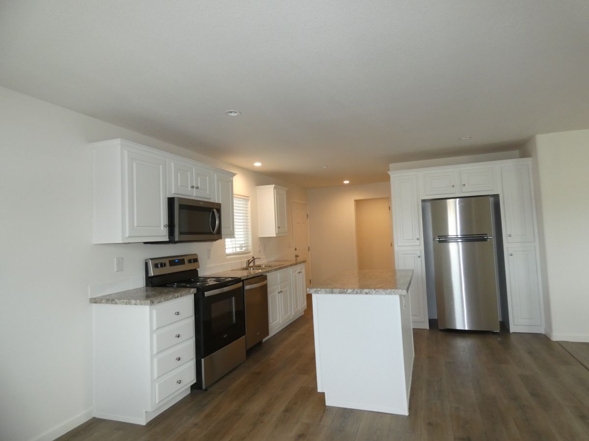 1110 North Henness Rd 2317