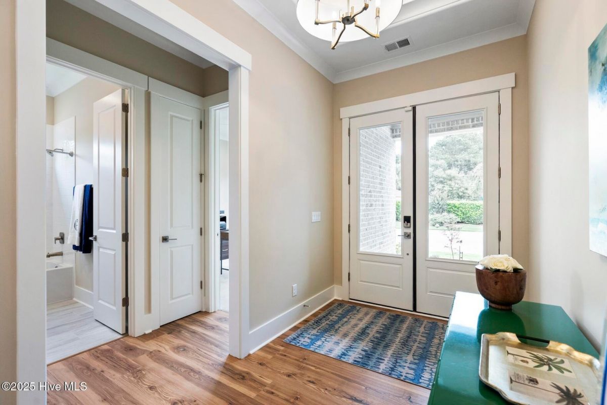 6452 Castlebrook Way