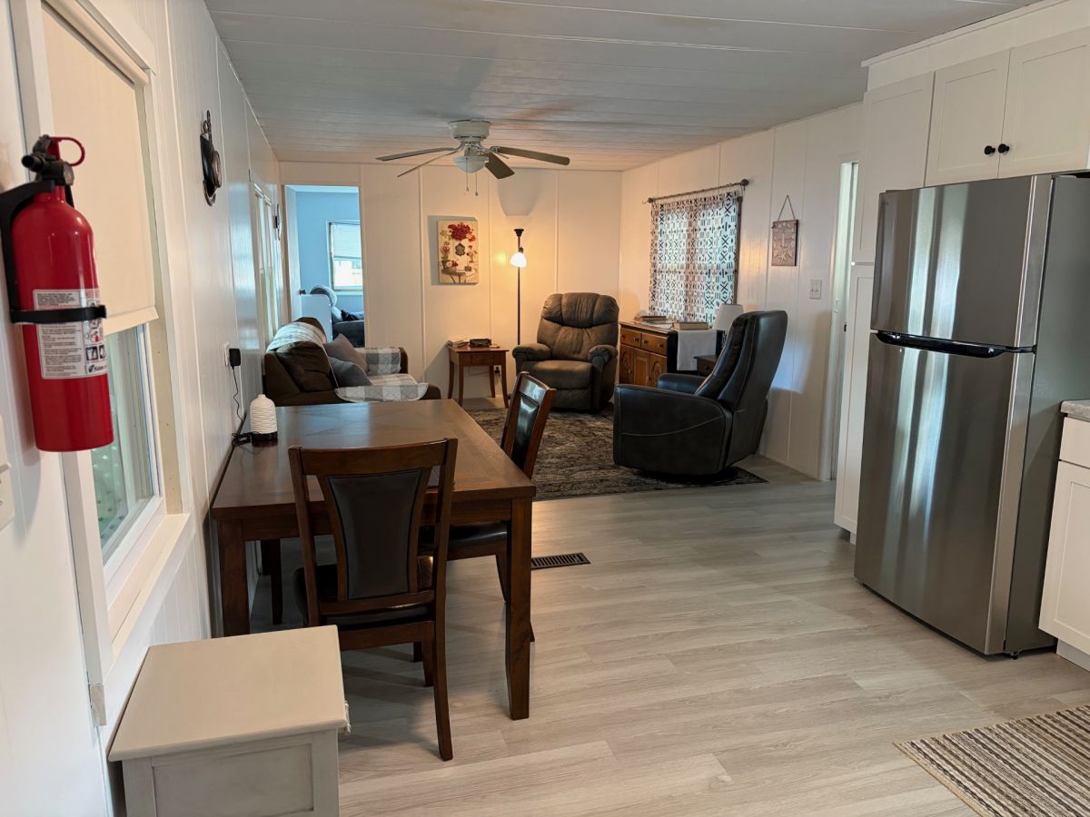 2900 Saralake Dr., South