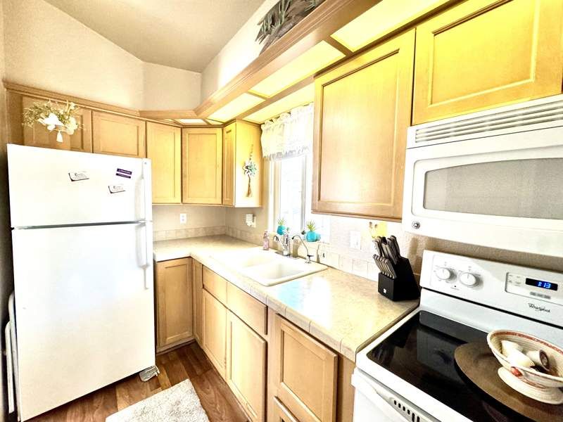 10442 N Frontage Rd #372