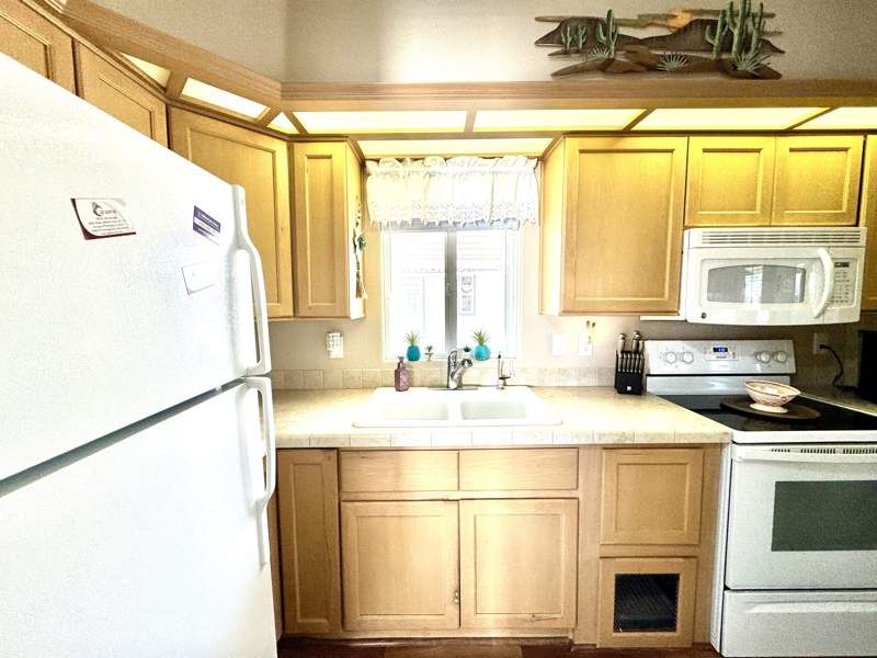 10442 N Frontage Rd #372