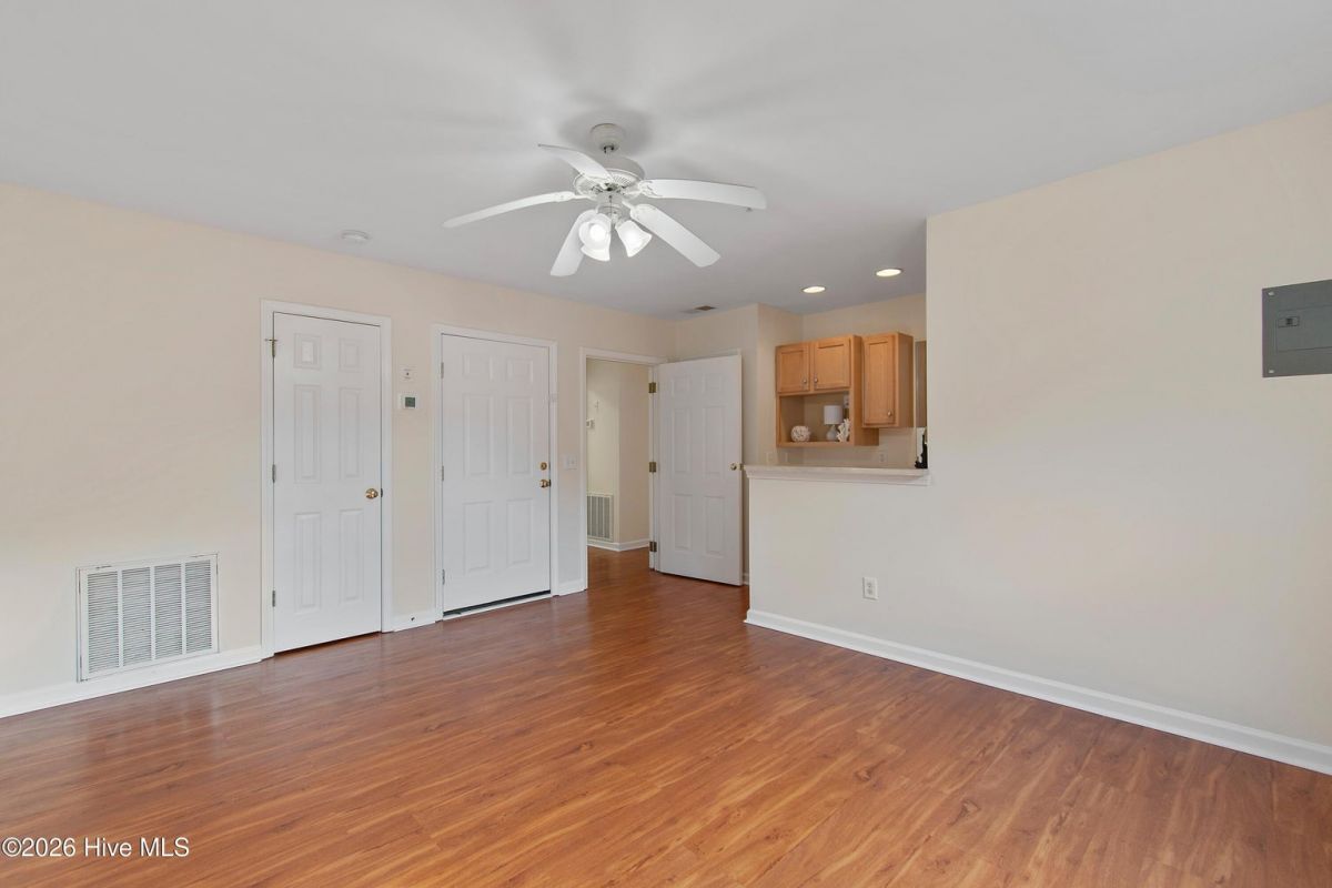 3350 Club Villas Drive