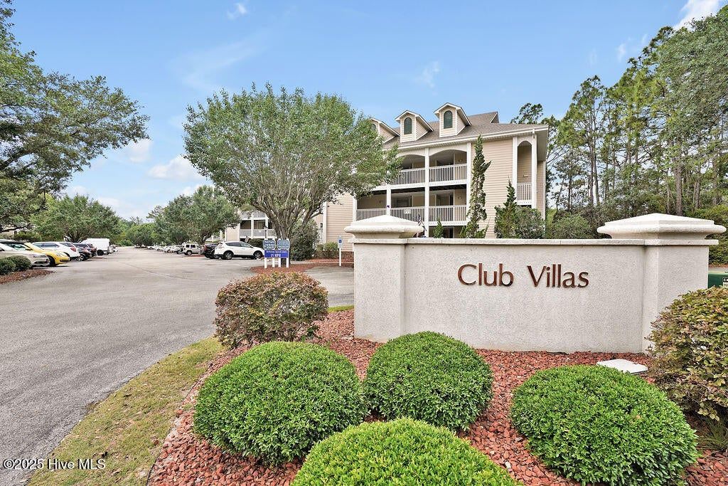 3350 Club Villas Drive